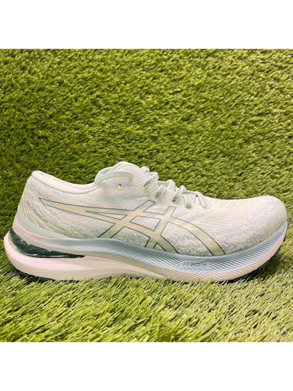Asics Gel-Kayano 29 Womens Size 10 White Blue Athletic Running Shoes Sneakers